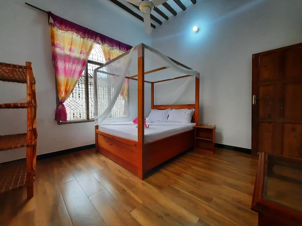 Bed and Breakfast Kajificheni House Нунгви Экстерьер фото