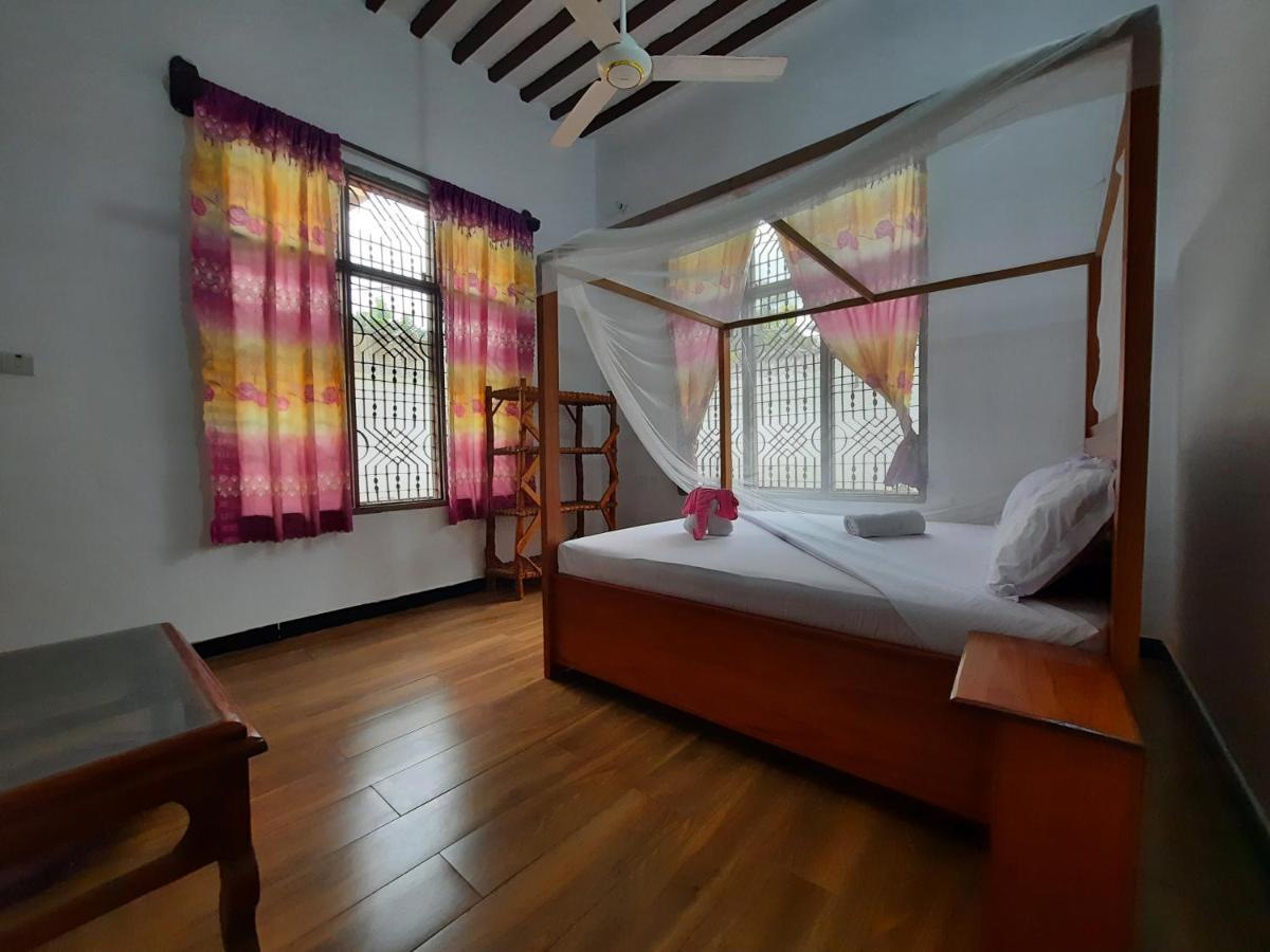 Bed and Breakfast Kajificheni House Нунгви Экстерьер фото