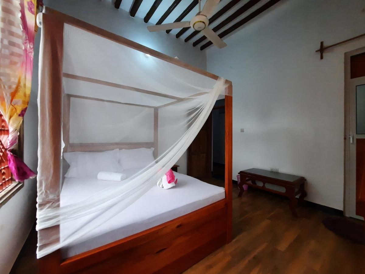 Bed and Breakfast Kajificheni House Нунгви Экстерьер фото