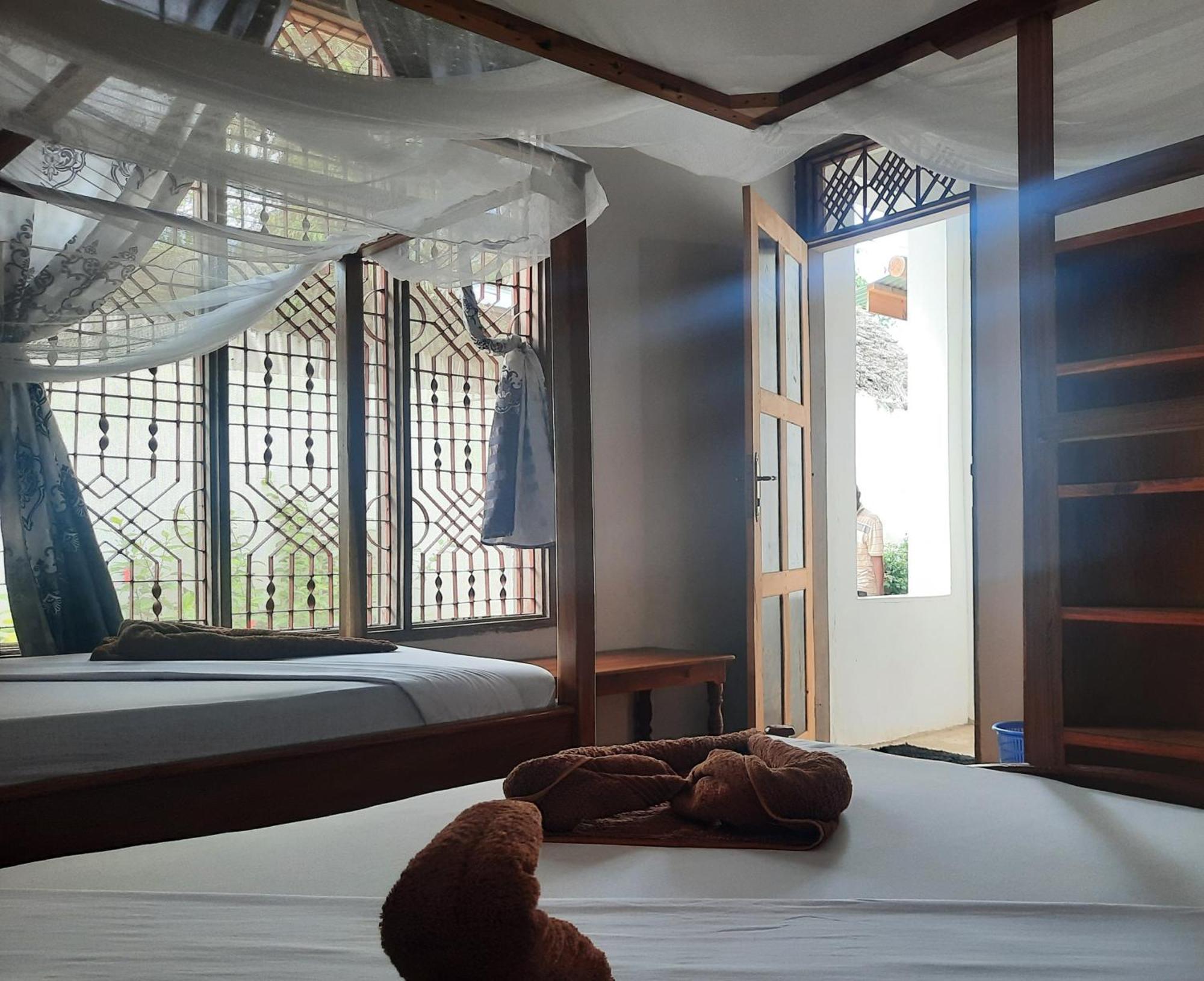 Bed and Breakfast Kajificheni House Нунгви Экстерьер фото