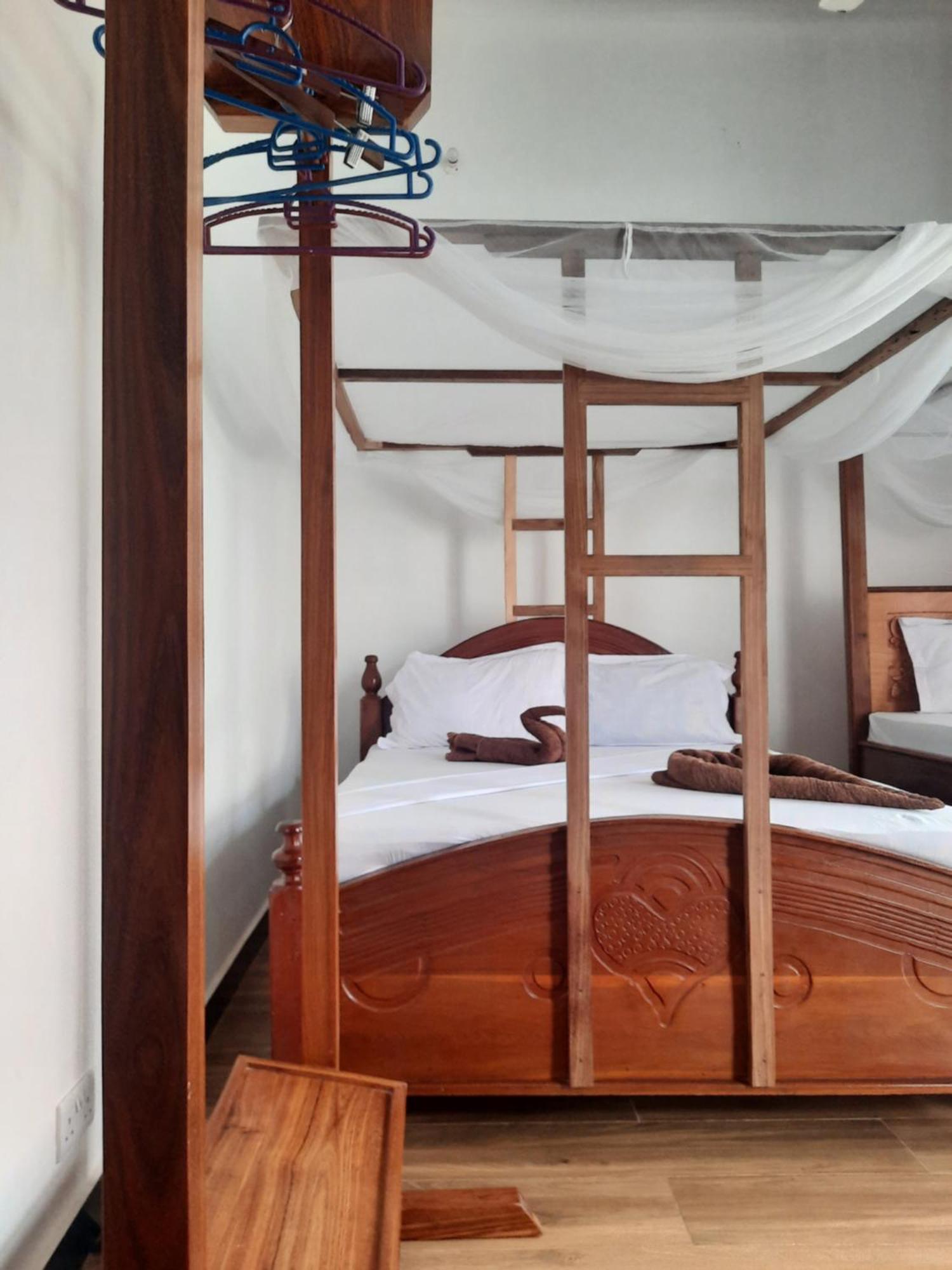 Bed and Breakfast Kajificheni House Нунгви Экстерьер фото