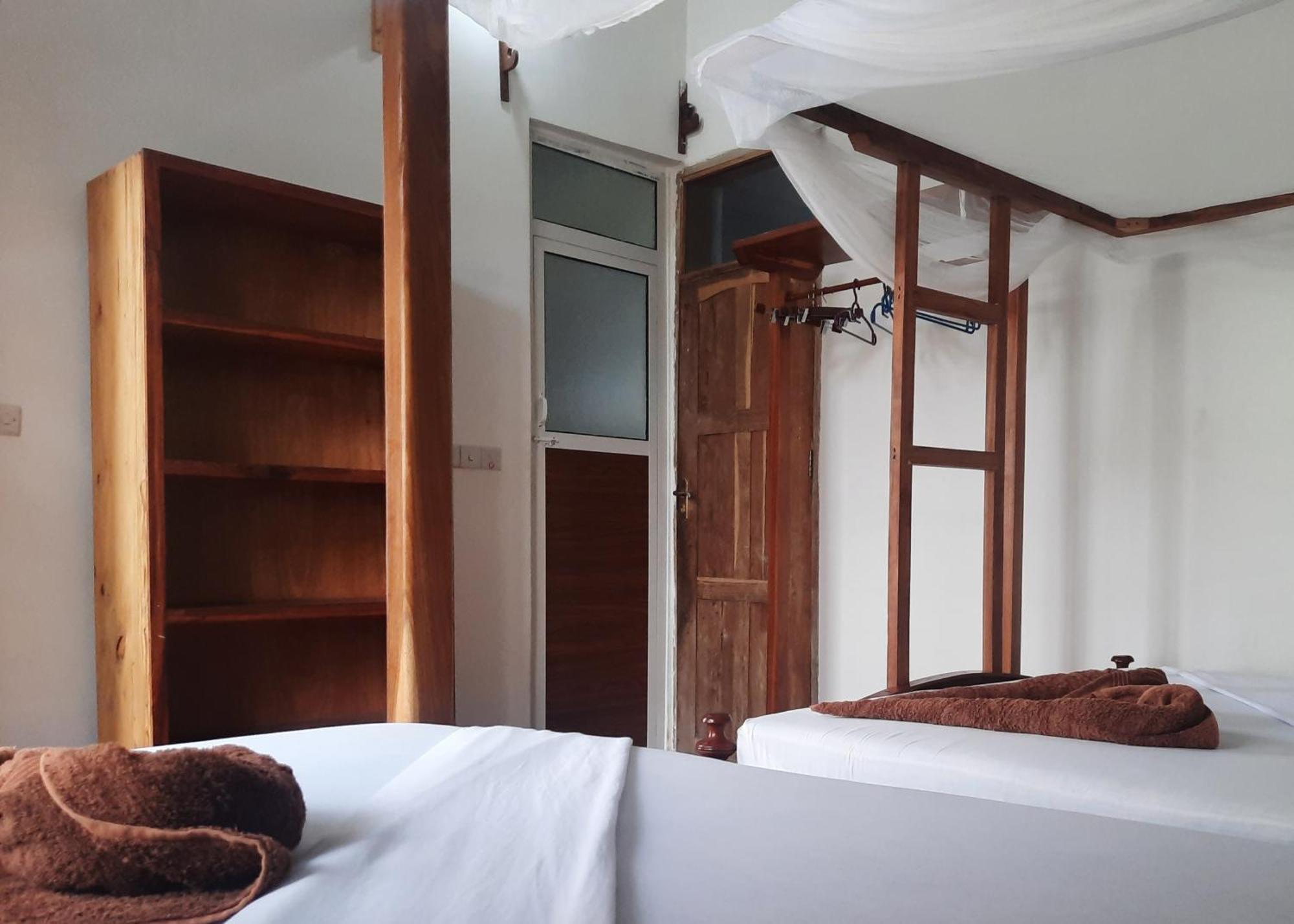 Bed and Breakfast Kajificheni House Нунгви Экстерьер фото