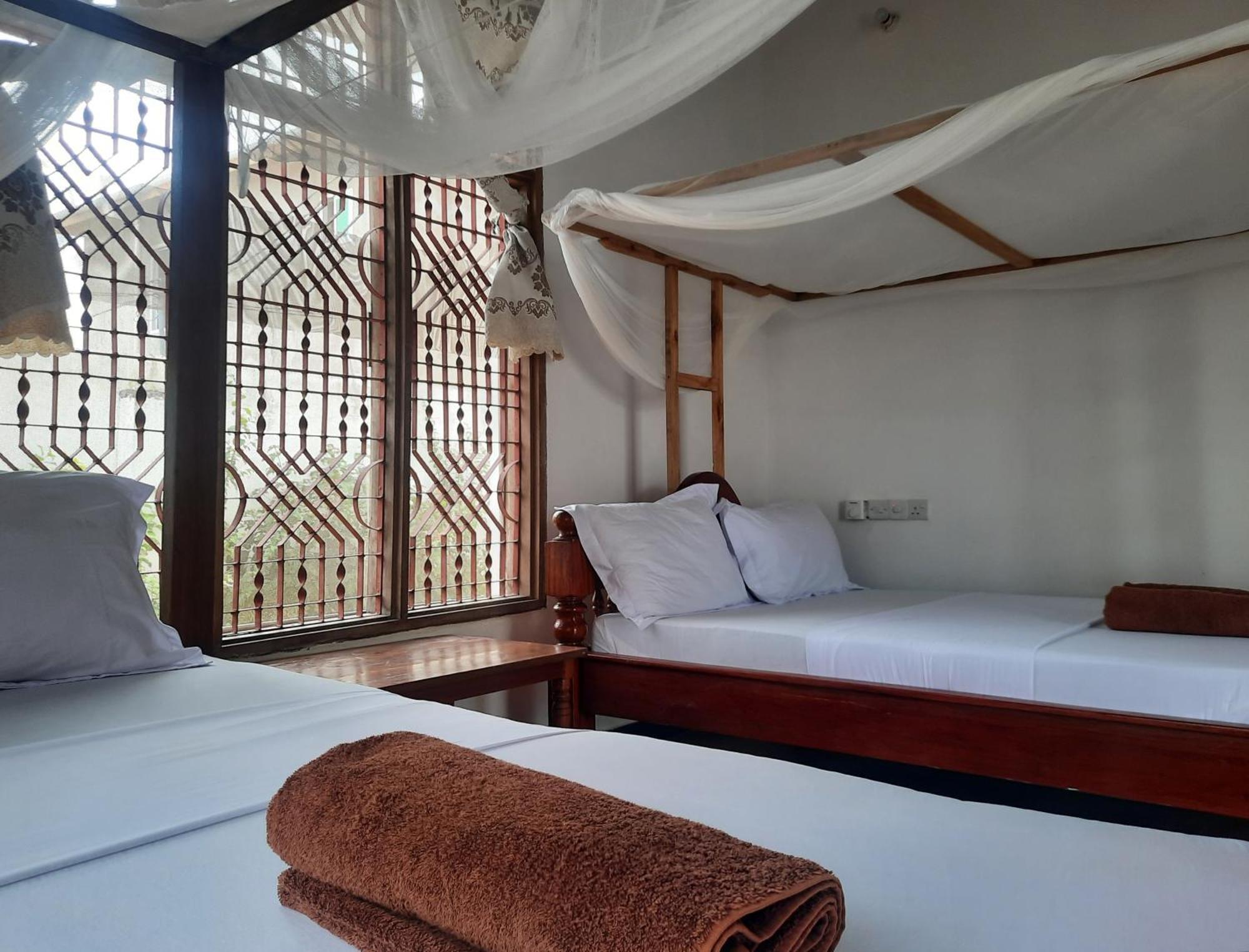 Bed and Breakfast Kajificheni House Нунгви Экстерьер фото