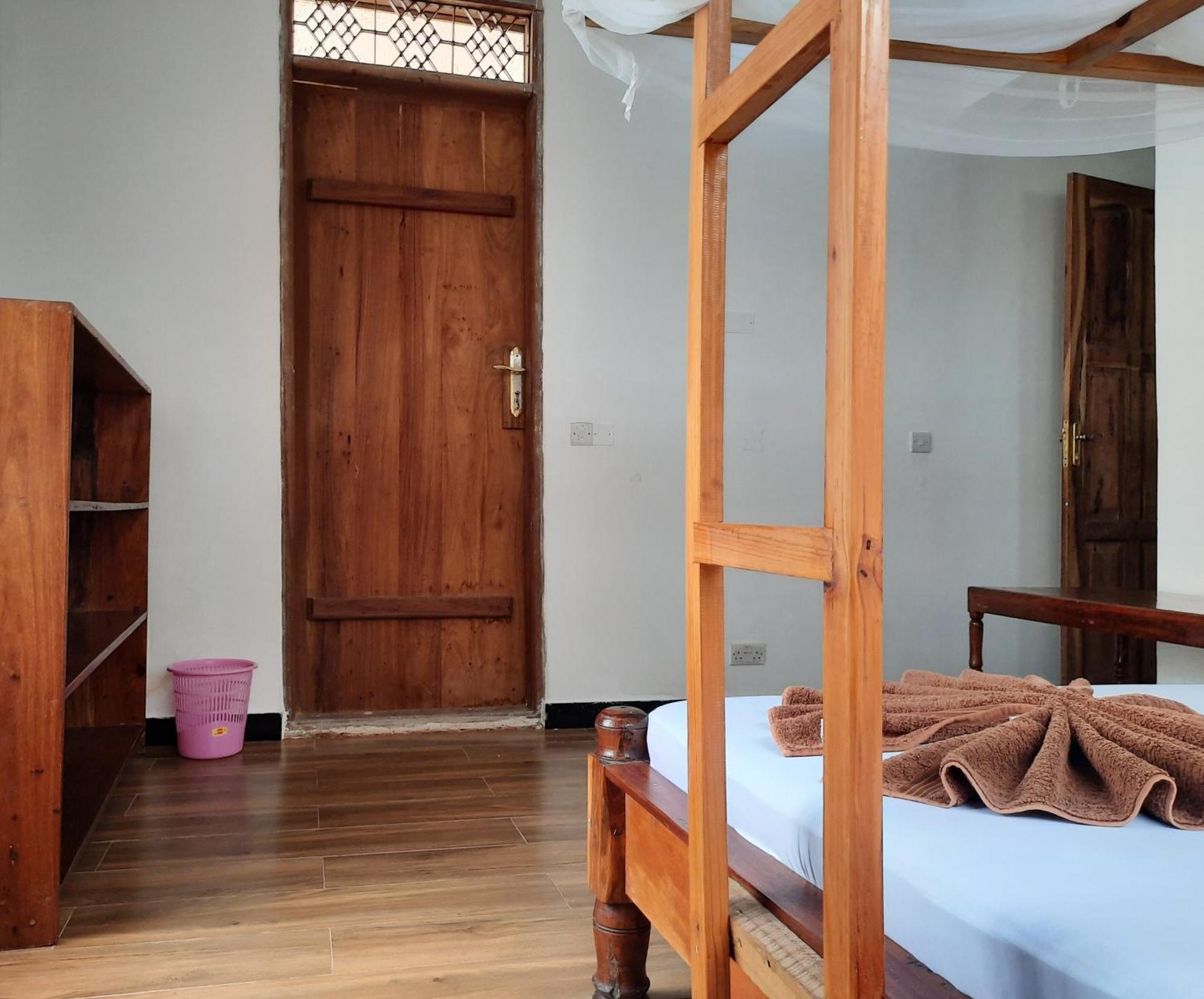 Bed and Breakfast Kajificheni House Нунгви Экстерьер фото