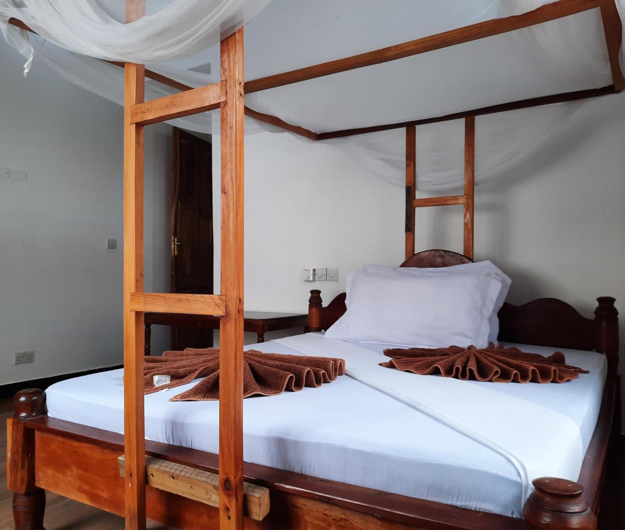 Bed and Breakfast Kajificheni House Нунгви Экстерьер фото